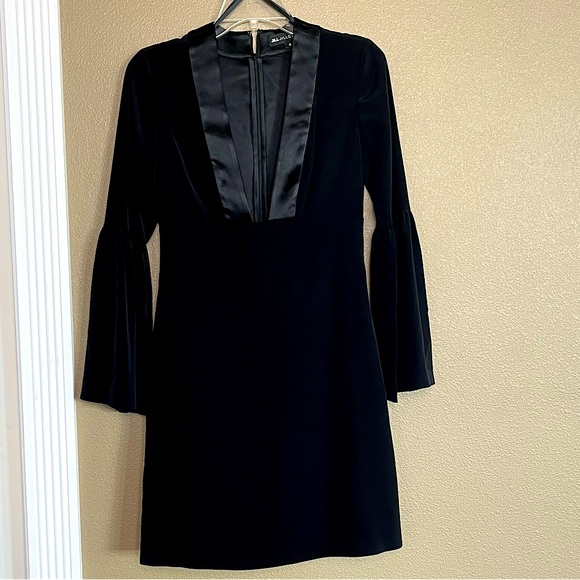 Jill Stuart Deep V Mini Dress Black Size 4 Sexy Romantic Chic Sleek Minimalist - Picture 4 of 9